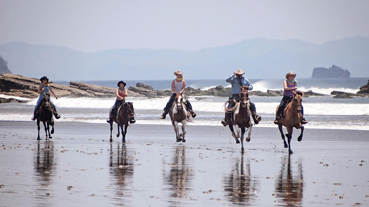🐎 Horseback Riding Adventure – Mountains, Jungle & Beach Views San Juan del Sur